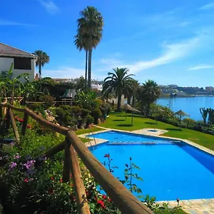 https://villa-bahia-azul.es-andalucia.com